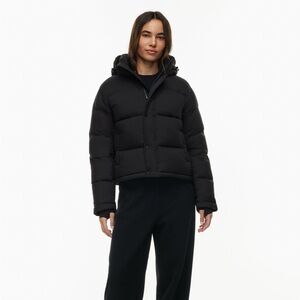 Aritzia The Super Puff Shorty in Black